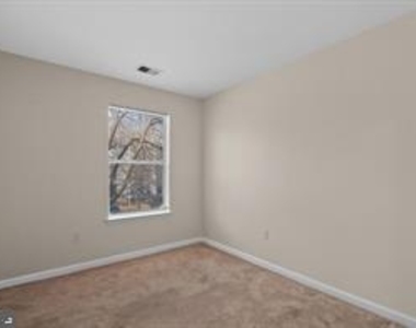 14201 Wolf Creek Pl - Photo Thumbnail 15