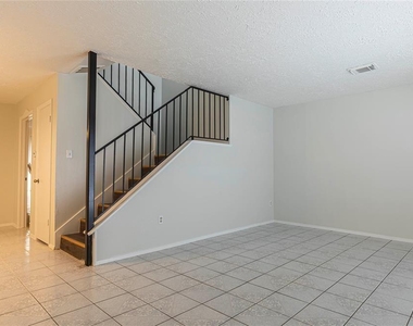 7266 Crownwest Street - Photo Thumbnail 2