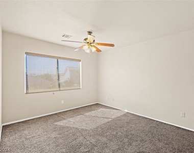 4305 Sunrise Shores Avenue - Photo Thumbnail 12