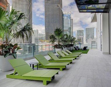 1010 Brickell Ave - Photo Thumbnail 31