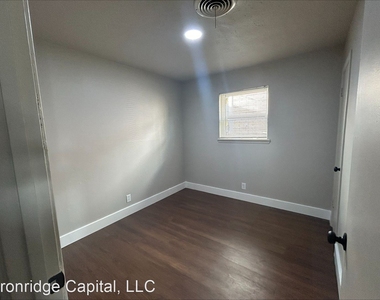 818 West Texas Street - Photo Thumbnail 12