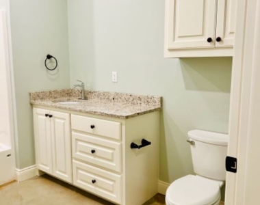 2515 Barbara St. 3 - Photo Thumbnail 2