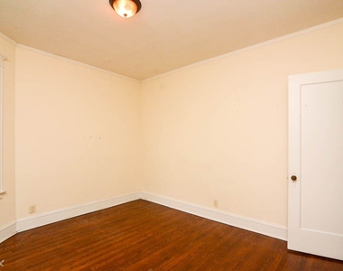 2823 W. Logan Boulevard, Unit 6 - Photo Thumbnail 15