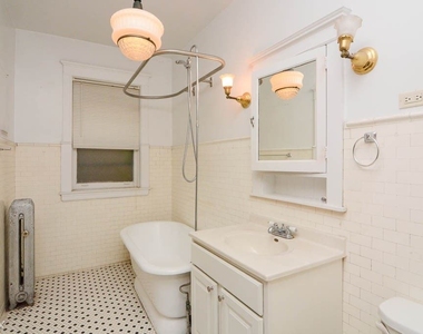 2823 W. Logan Boulevard, Unit 6 - Photo Thumbnail 17