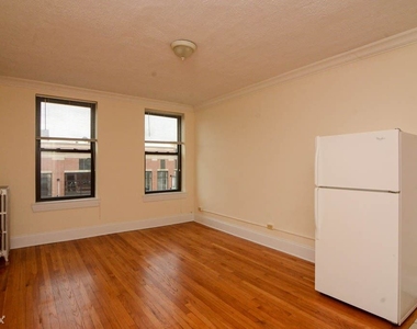 2737 N. Spaulding, Unit A913 - Photo Thumbnail 6