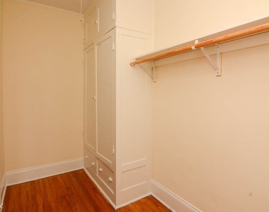 2737 N. Spaulding, Unit A913 - Photo Thumbnail 14