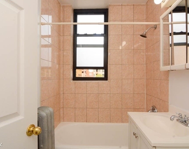 2737 N. Spaulding, Unit A702 - Photo Thumbnail 13