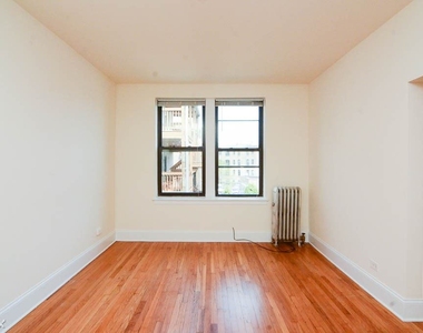 2737 N. Spaulding, Unit A702 - Photo Thumbnail 4