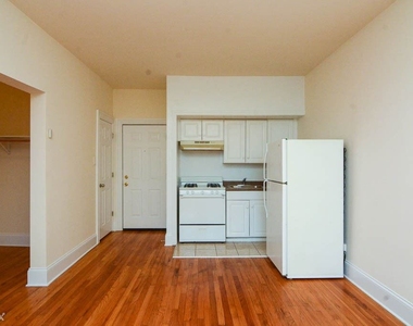 2737 N. Spaulding, Unit C702 - Photo Thumbnail 8