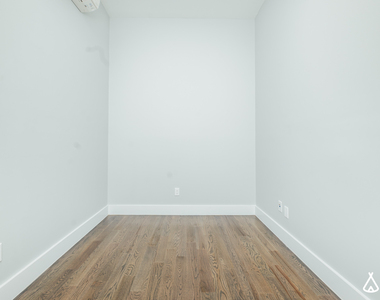 644 Lorimer St #3B - Photo Thumbnail 10