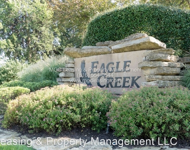 2110-2116 Sw Timbertrace Ln - Photo Thumbnail 19