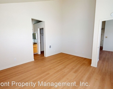 1202 Donax Avenue Unit 12 - Photo Thumbnail 5