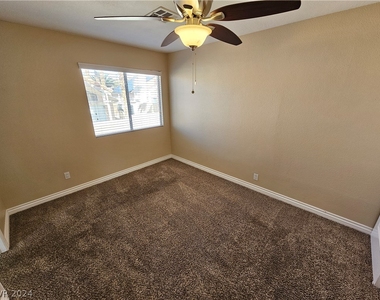 2705 Kennington Circle - Photo Thumbnail 21