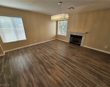 2705 Kennington Circle - Photo Thumbnail 3