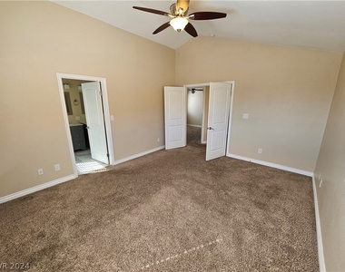 2705 Kennington Circle - Photo Thumbnail 10