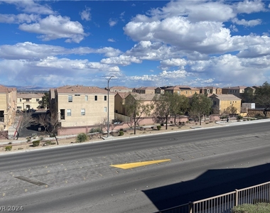 3504 Desert Cliff Street - Photo Thumbnail 28