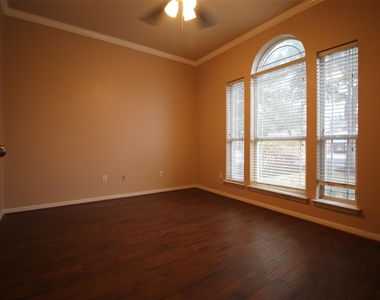 1706 Wood Vista Pl - Photo Thumbnail 4