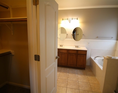 1706 Wood Vista Pl - Photo Thumbnail 23