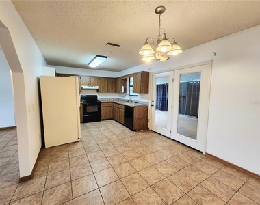 5960 Se 42nd Avenue - Photo Thumbnail 26