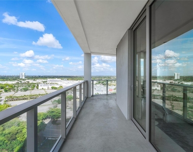 2000 Metropica Way - Photo Thumbnail 14