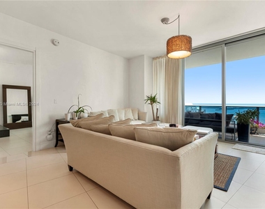 200 Biscayne Boulevard Way - Photo Thumbnail 1