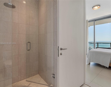 200 Biscayne Boulevard Way - Photo Thumbnail 18