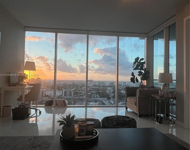 1040 Biscayne Blvd - Photo Thumbnail 4