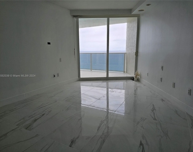 19111 Collins Ave - Photo Thumbnail 33