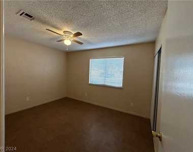 5513 W Bartlett Avenue - Photo Thumbnail 11