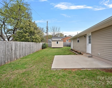 2101 English Drive - Photo Thumbnail 16