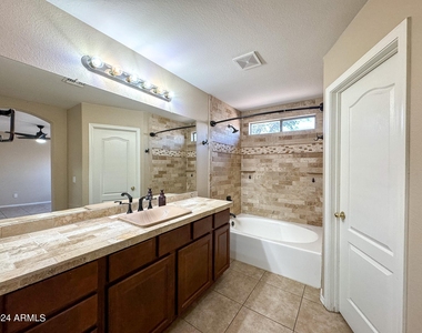 12526 W Coldwater Springs Boulevard - Photo Thumbnail 16