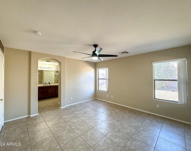 12526 W Coldwater Springs Boulevard - Photo Thumbnail 15