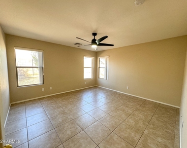 12526 W Coldwater Springs Boulevard - Photo Thumbnail 14