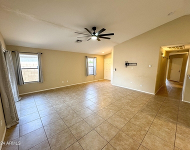 12526 W Coldwater Springs Boulevard - Photo Thumbnail 4