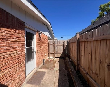 2324 Maryland Avenue - Photo Thumbnail 7