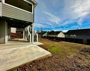 210 Mincey Way - Photo Thumbnail 31