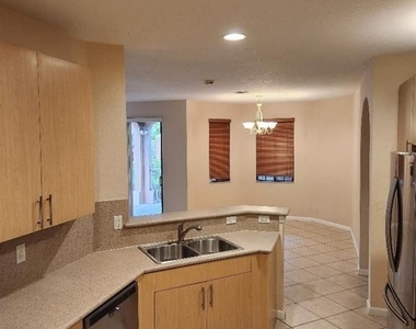 2880 Kinsington Cir - Photo Thumbnail 15