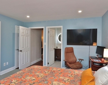 35 Mews Ln - Photo Thumbnail 29