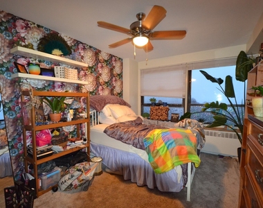 4180 N Marine Drive - Photo Thumbnail 9