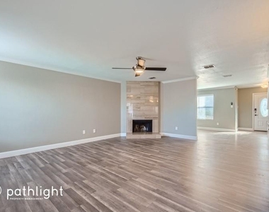 1314 Windward Lane - Photo Thumbnail 10