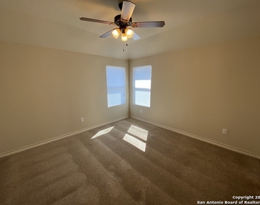 6012 Jax Way - Photo Thumbnail 13