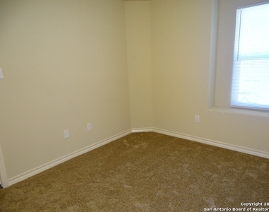 6410 Marcel Way - Photo Thumbnail 23