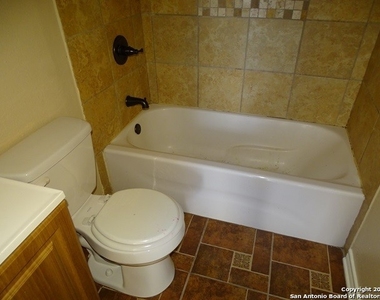 8514 Glen Ct - Photo Thumbnail 28