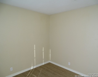 8514 Glen Ct - Photo Thumbnail 25