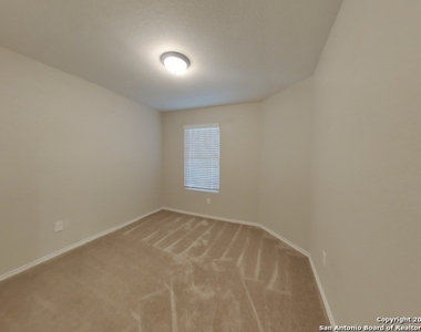 7618 Crestway Rdg - Photo Thumbnail 7