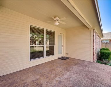 8633 Corral Circle - Photo Thumbnail 19