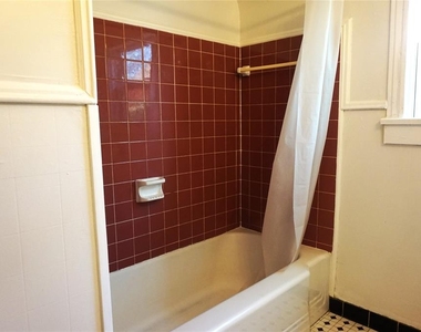 1322 W Bond Street - Photo Thumbnail 11