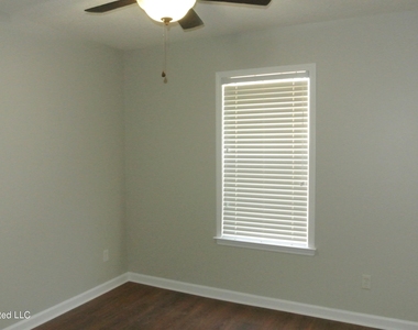 9731 Pigeon Roost Park Circle - Photo Thumbnail 12