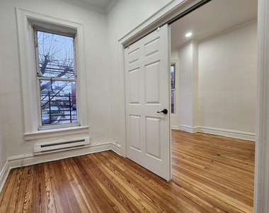 477 Mercer St - Photo Thumbnail 24