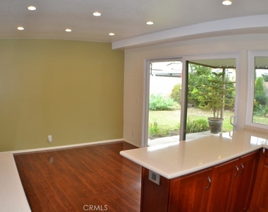 9627 Puffin Avenue - Photo Thumbnail 9